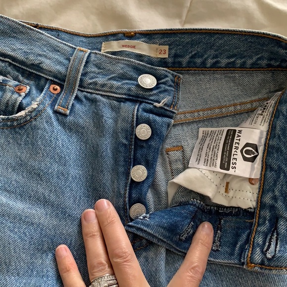Levi’s Wedgie 23 like new - Picture 2 of 5